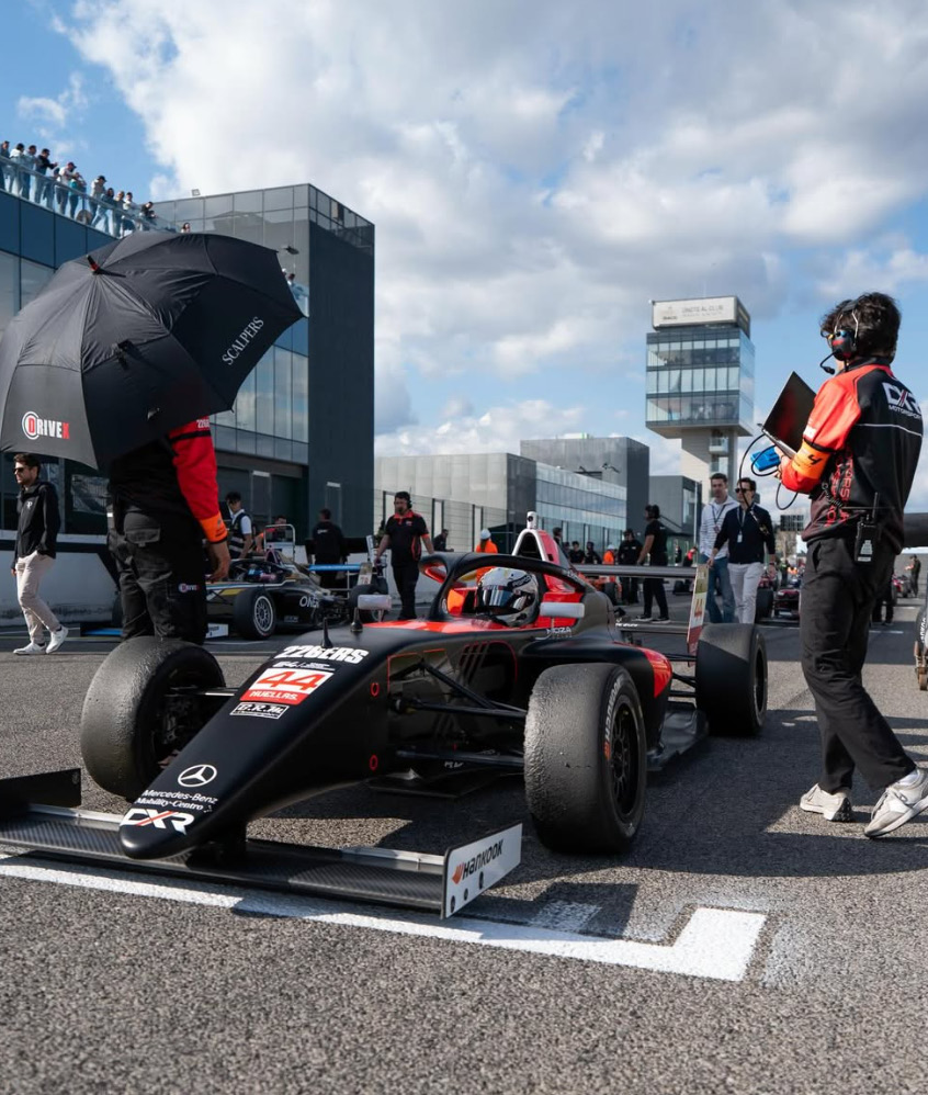 Elliot Racing – Från Ängelholm till världens racingbanor